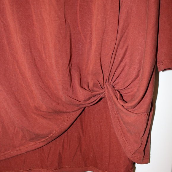 Green Envelope Long Sleeve Tunic - Picture 2 of 3